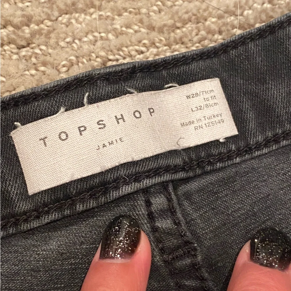 Topshop Jamie Jeans With Rips - Picture 3 of 3